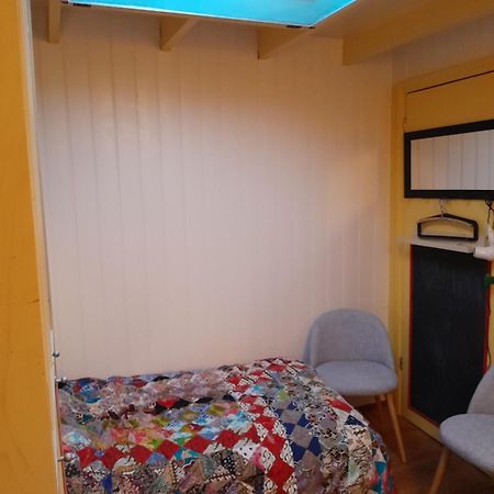 Out Of Amsterdam, River Apartment Close To City Broek in Waterland Exterior foto